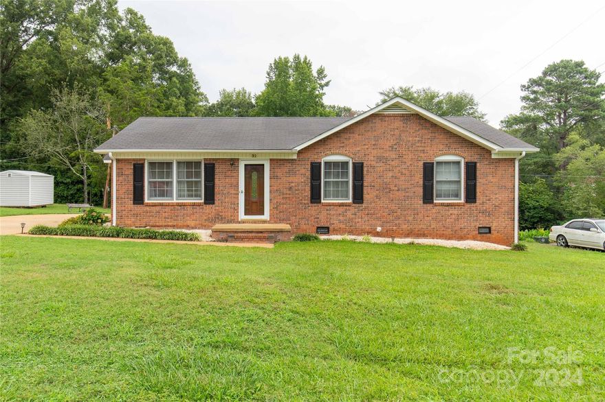 Charming brick ranch home with spacious backyard. This well-maintained brick ranch offers 3 cozy bedrooms and 1.5 baths making it the perfect space for comfort and convenience. The large level backyard is ideal for outdoor activities, gardening, and relaxation.

BACK ON THE MARKET AT NO FAULT OF THE SELLER