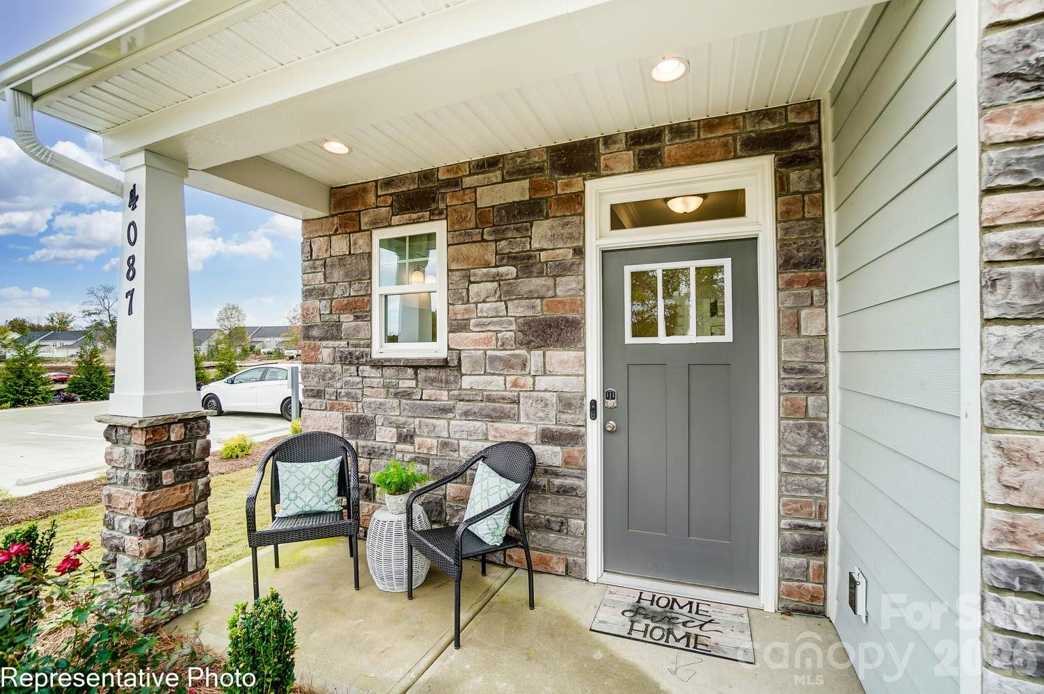 4376 Black Court