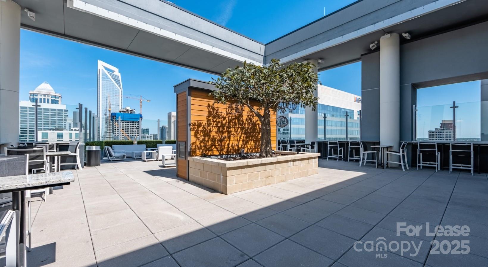 Charlotte, North Carolina 28202, United States, 2 Bedrooms Bedrooms, ,2 BathroomsBathrooms,Residential,Active,58707