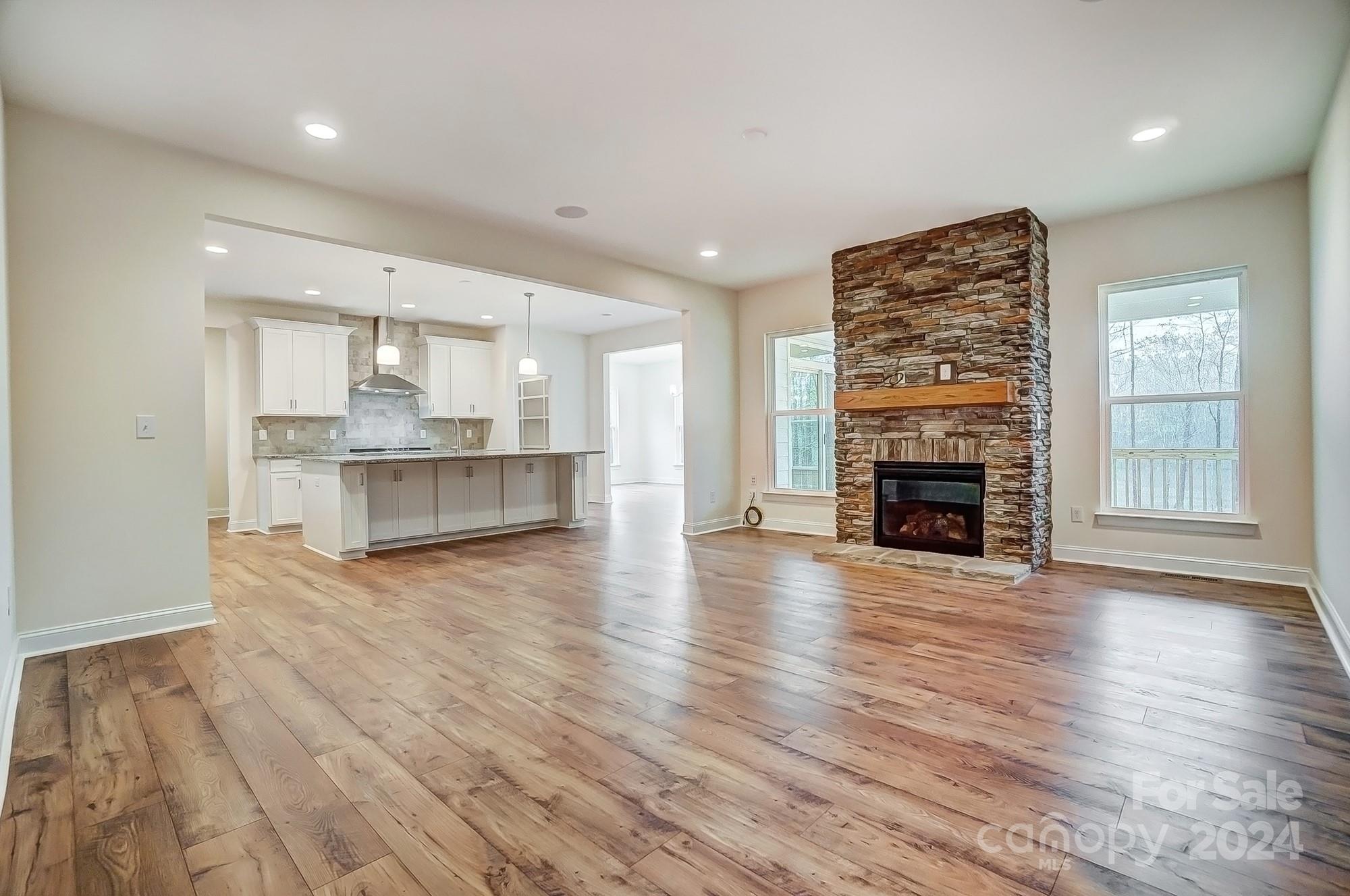 00 Broad River Highlands, 3-E, Drive
