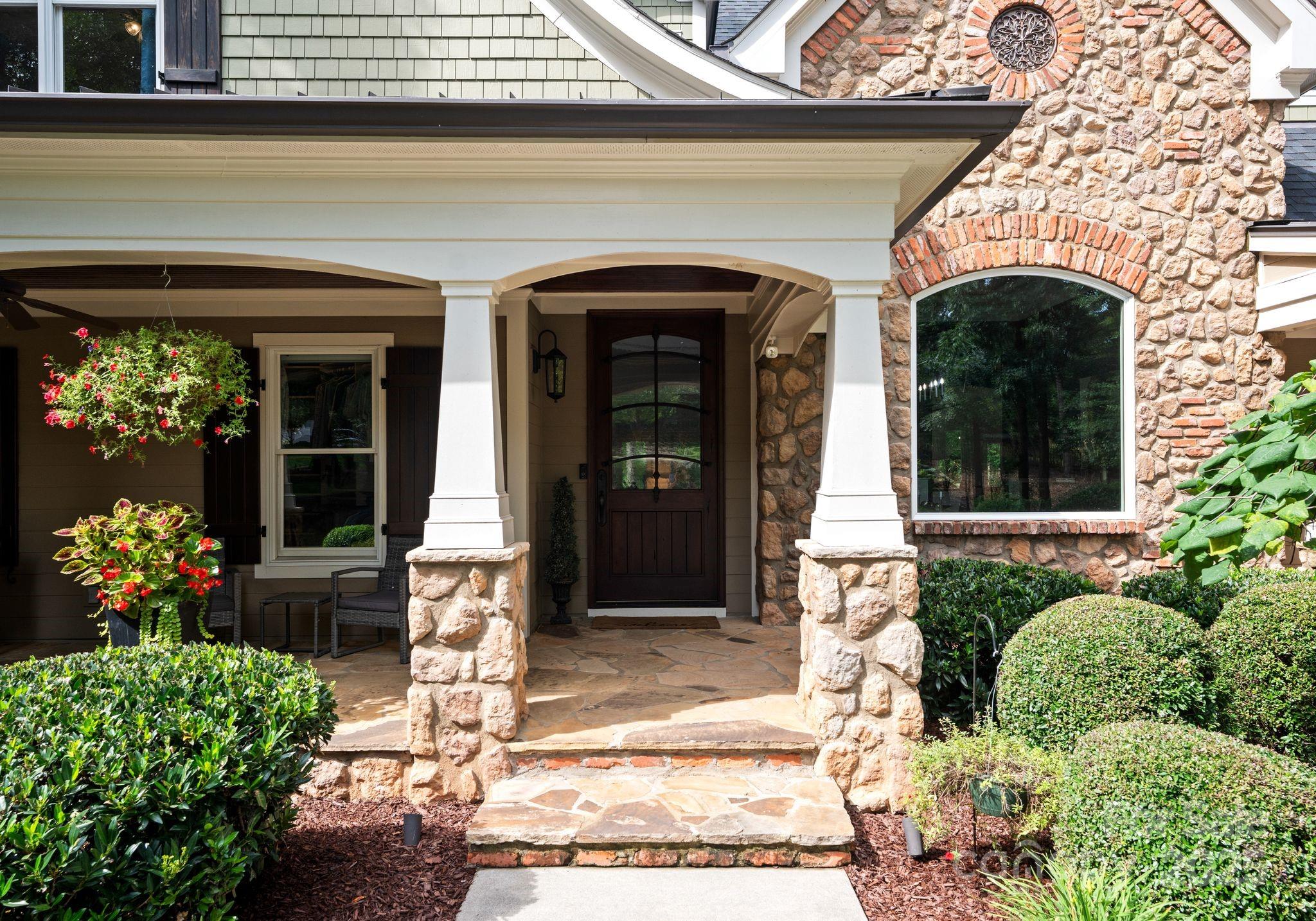 20361 Enclave Oaks Court