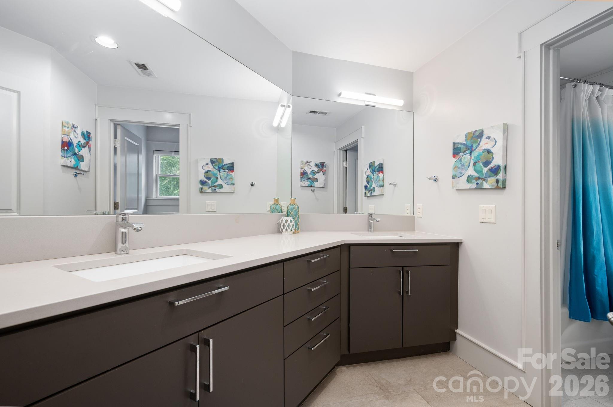 Waterford Lakes - Residential