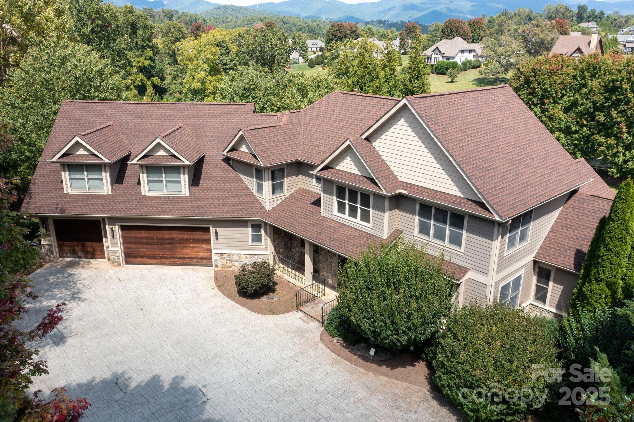 31 Bradford Vistas Drive