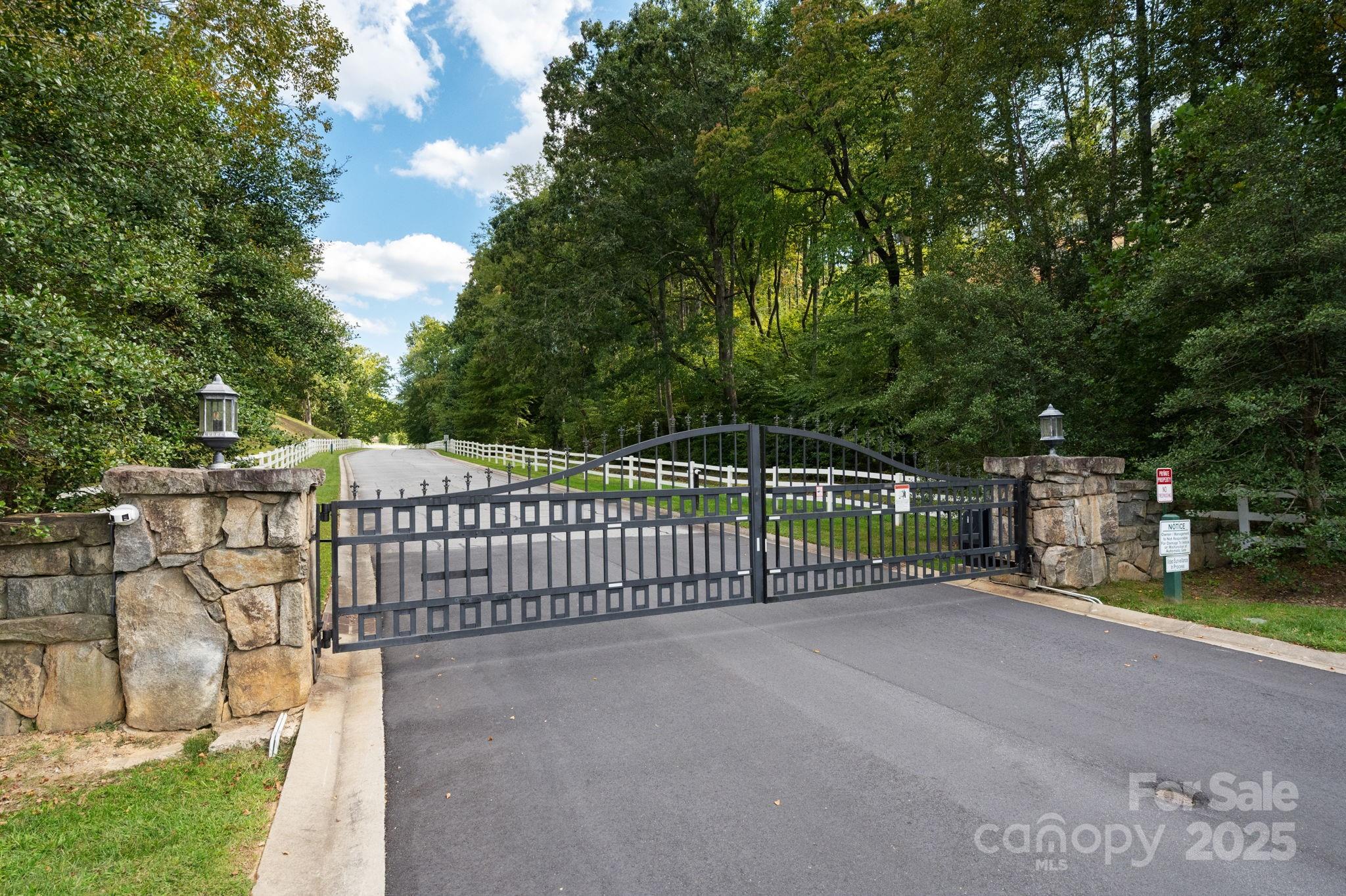 Waterford Lakes - Residential