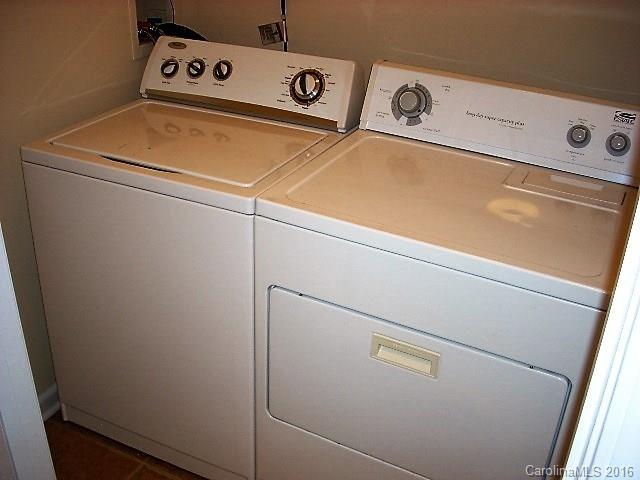 Charlotte Pines - Residential