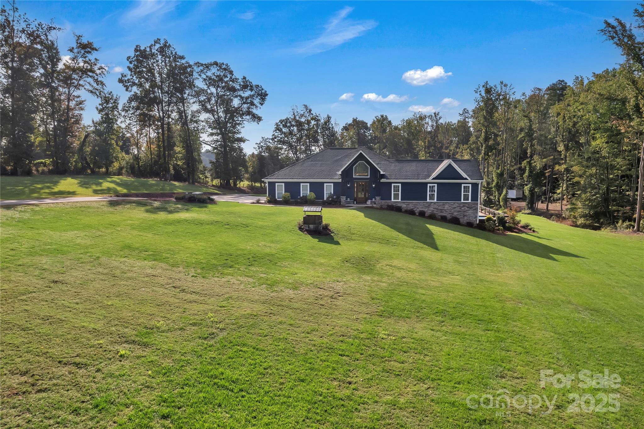 216 Mariposa Road