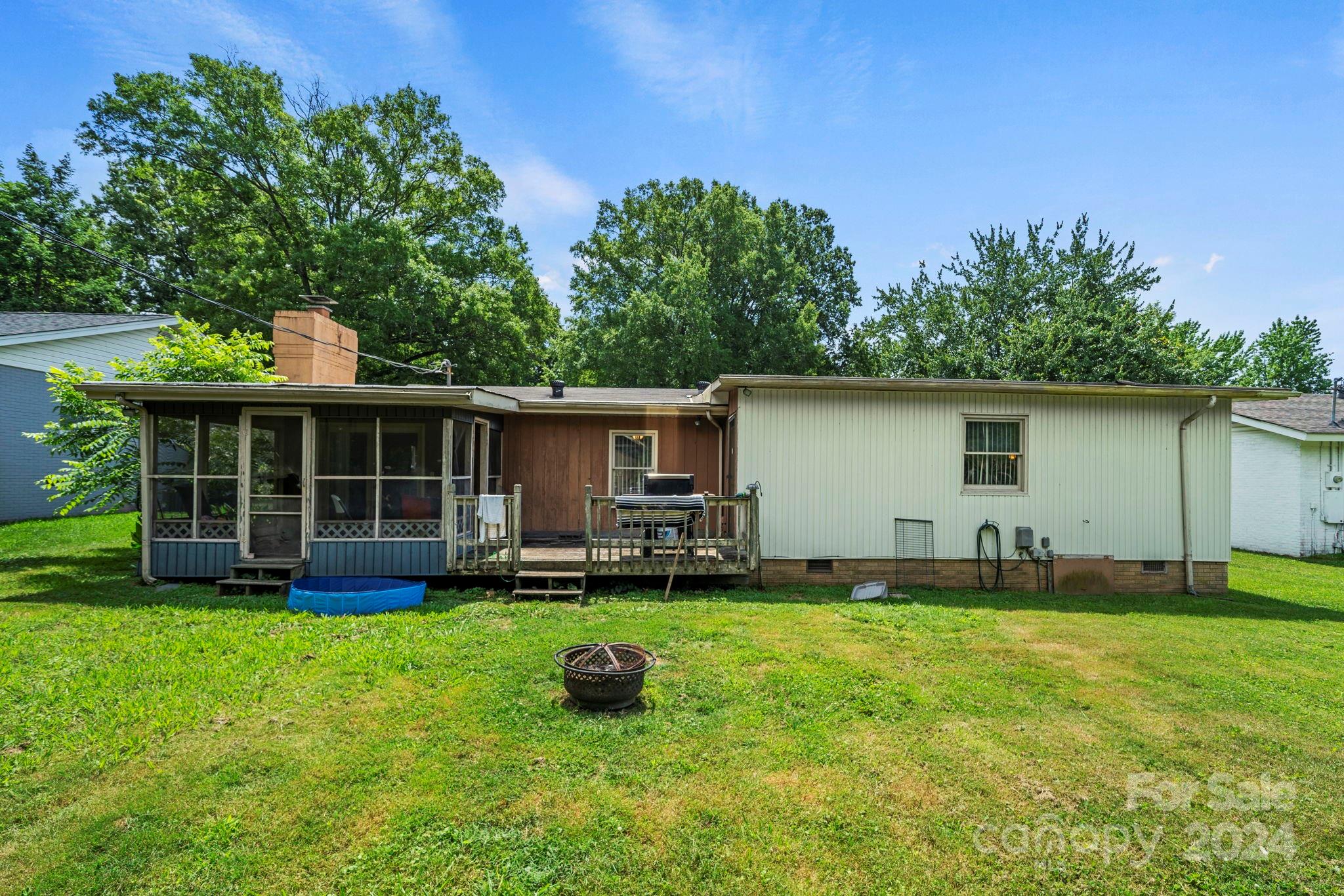 Club View - Residential