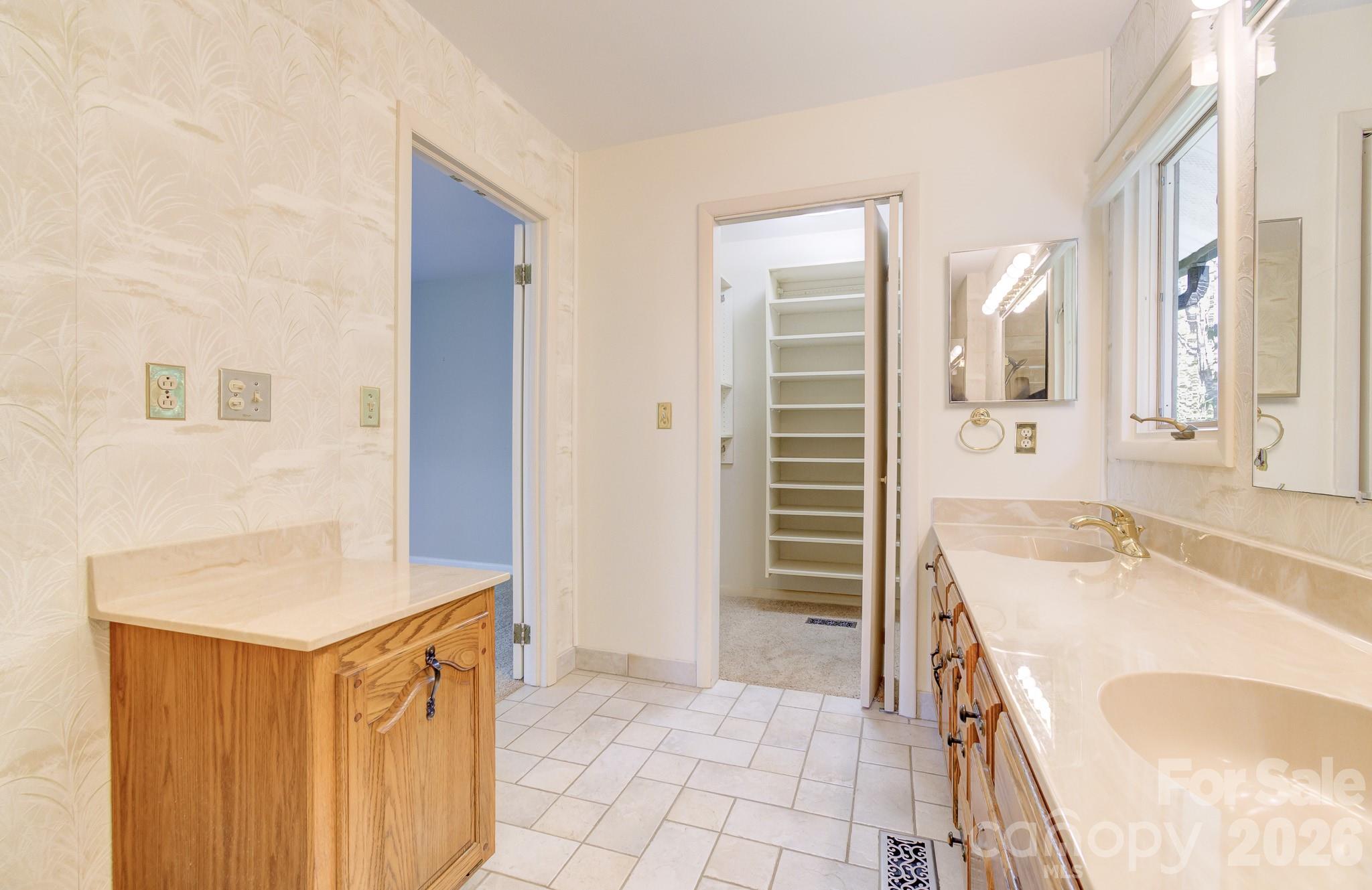 Glen Cannon - Residential