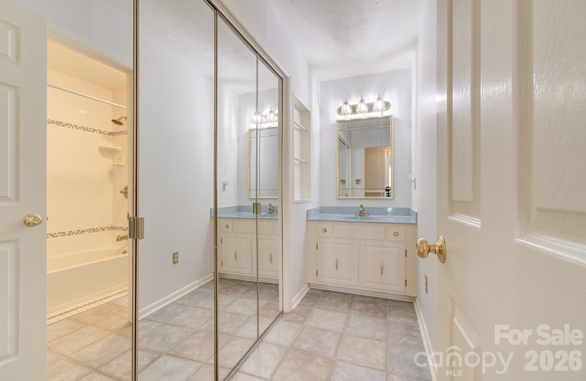 Glen Cannon - Residential