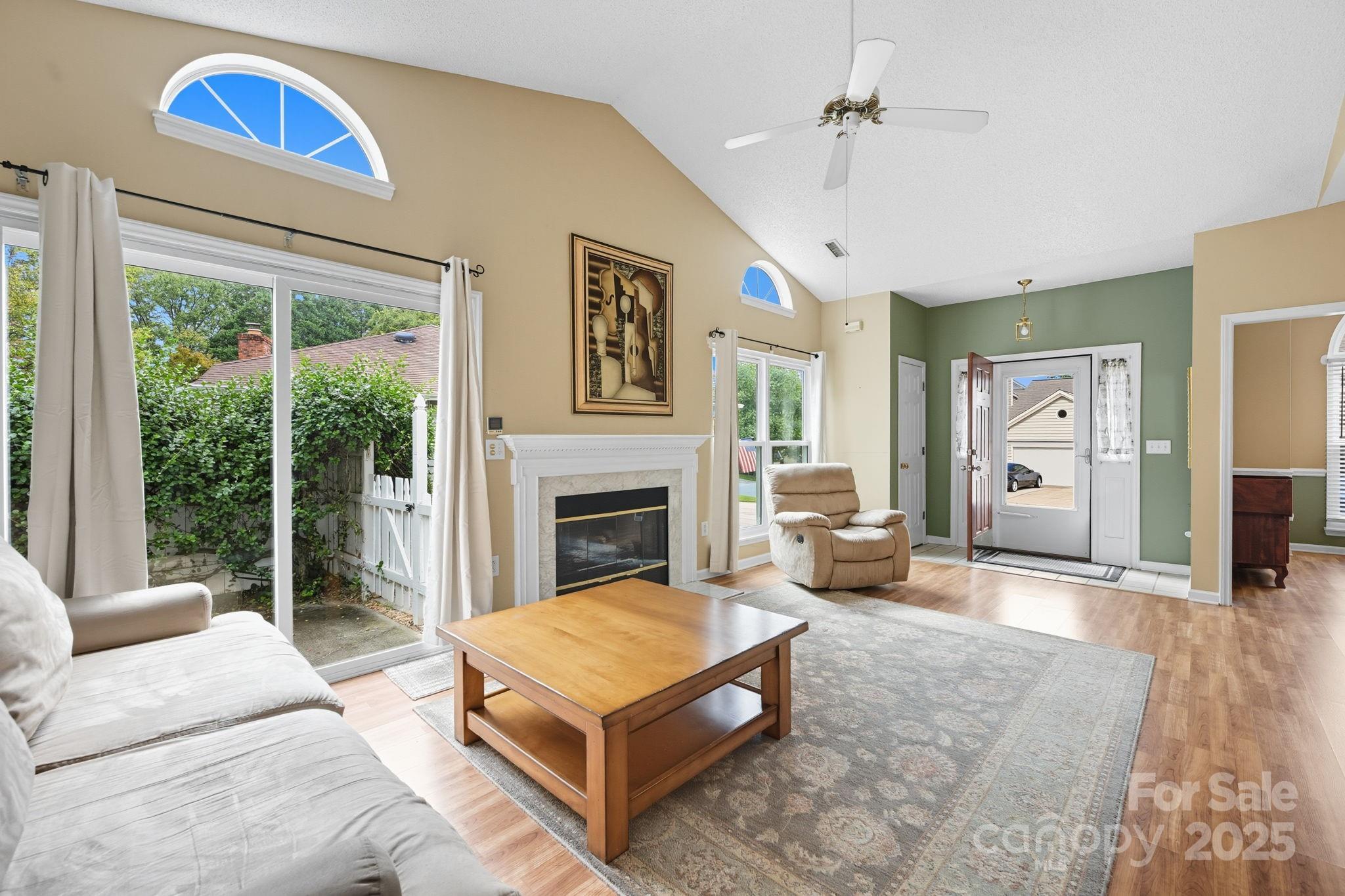 116 Lakewood Circle Drive