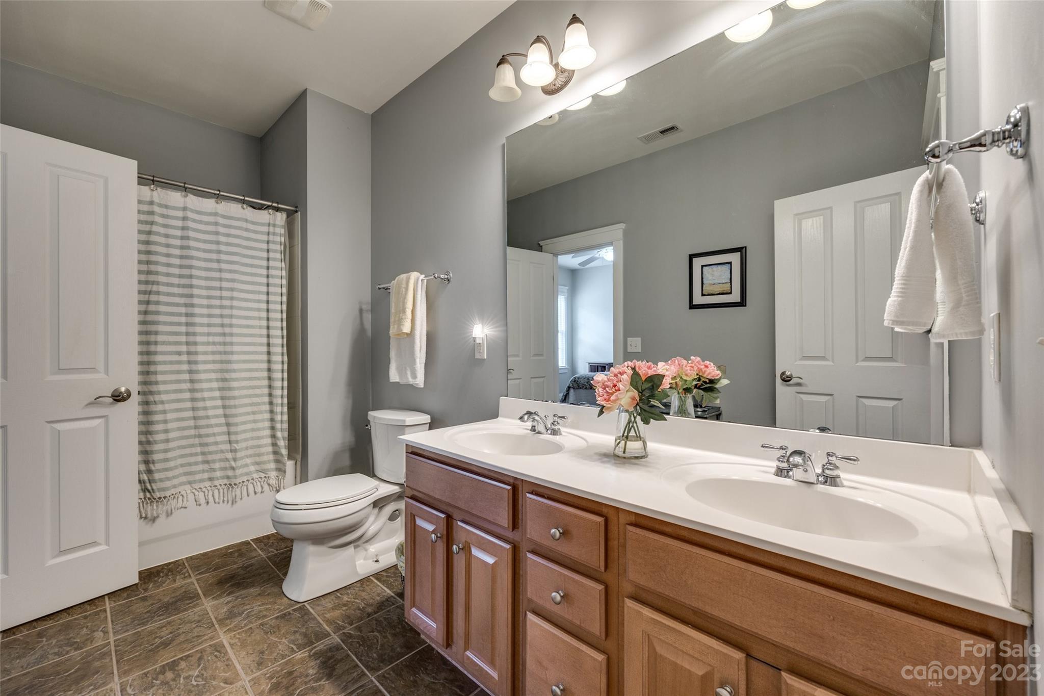 Lake Shore - Residential