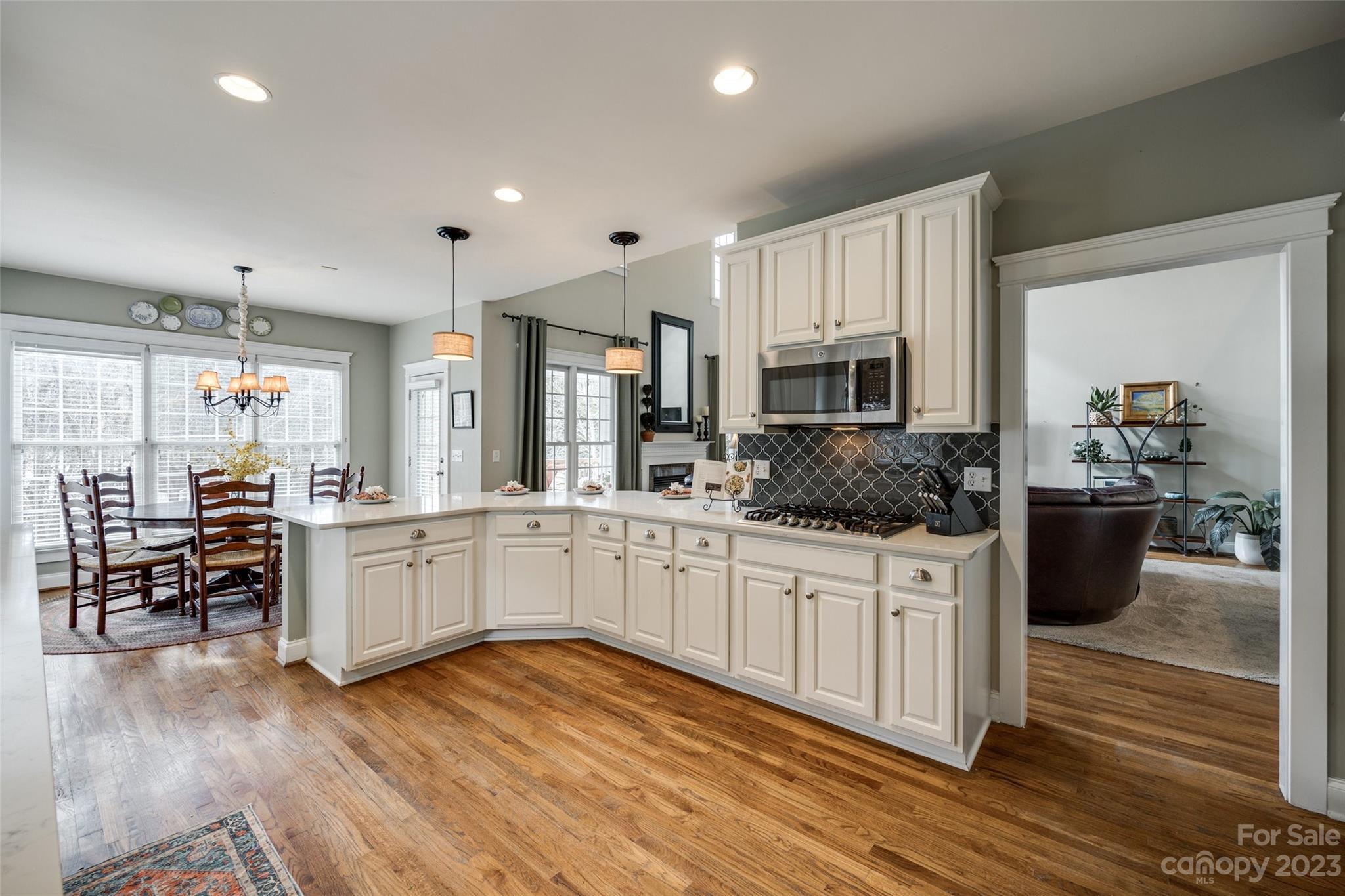 Lake Shore - Residential