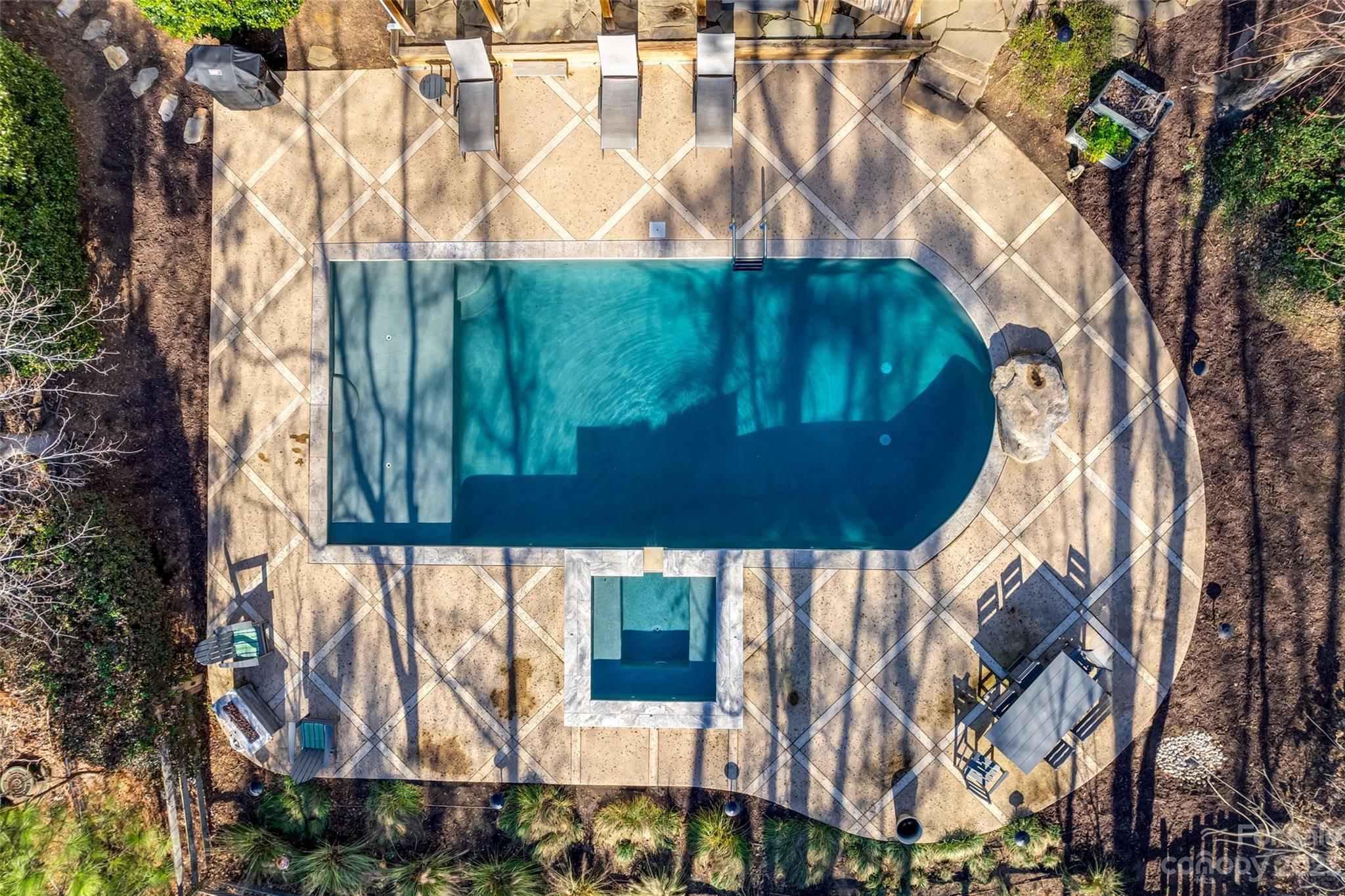 Lake Shore - Residential