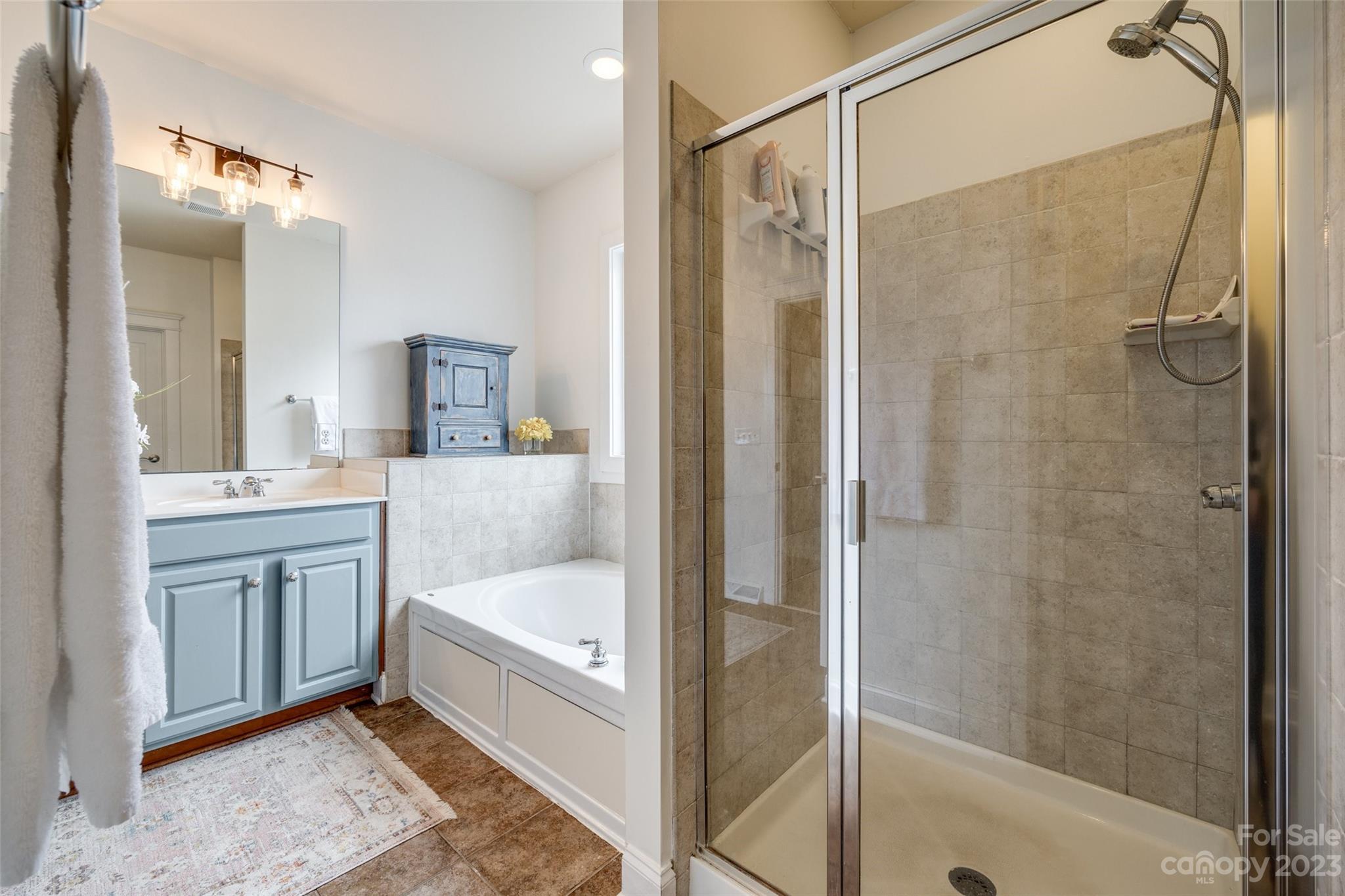 Lake Shore - Residential