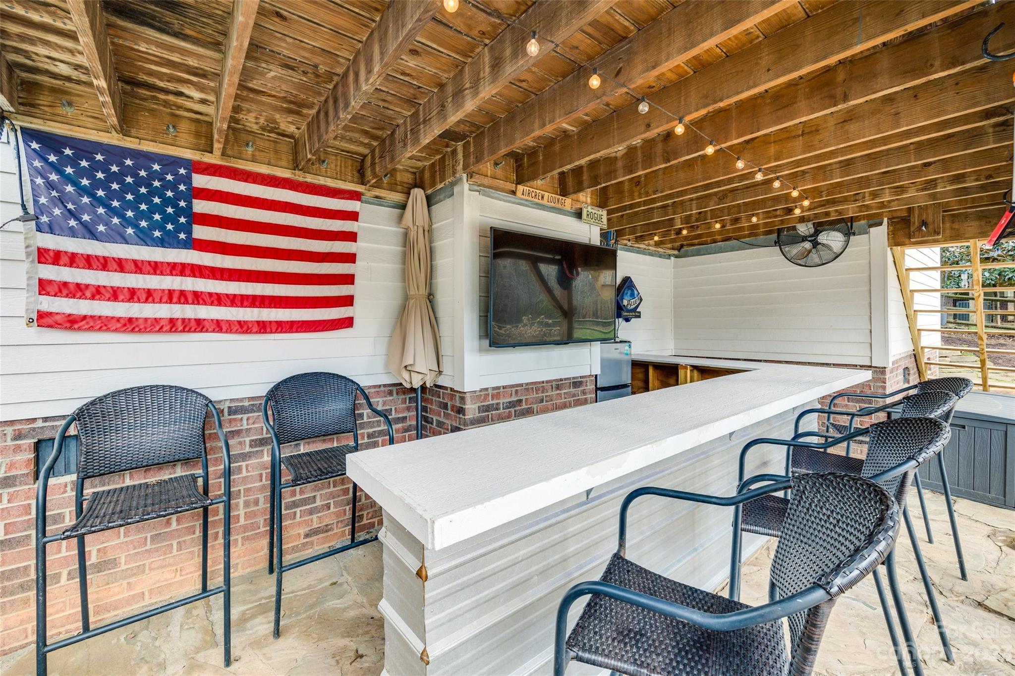 Lake Shore - Residential