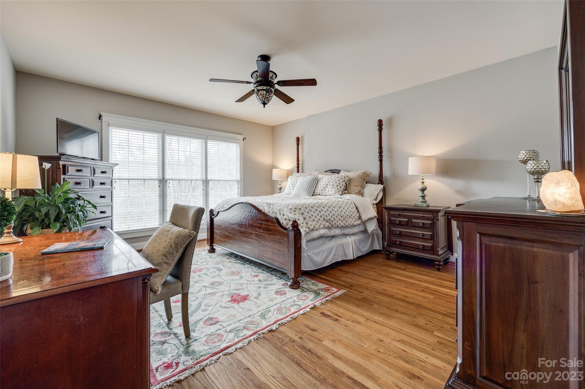 Lake Shore - Residential