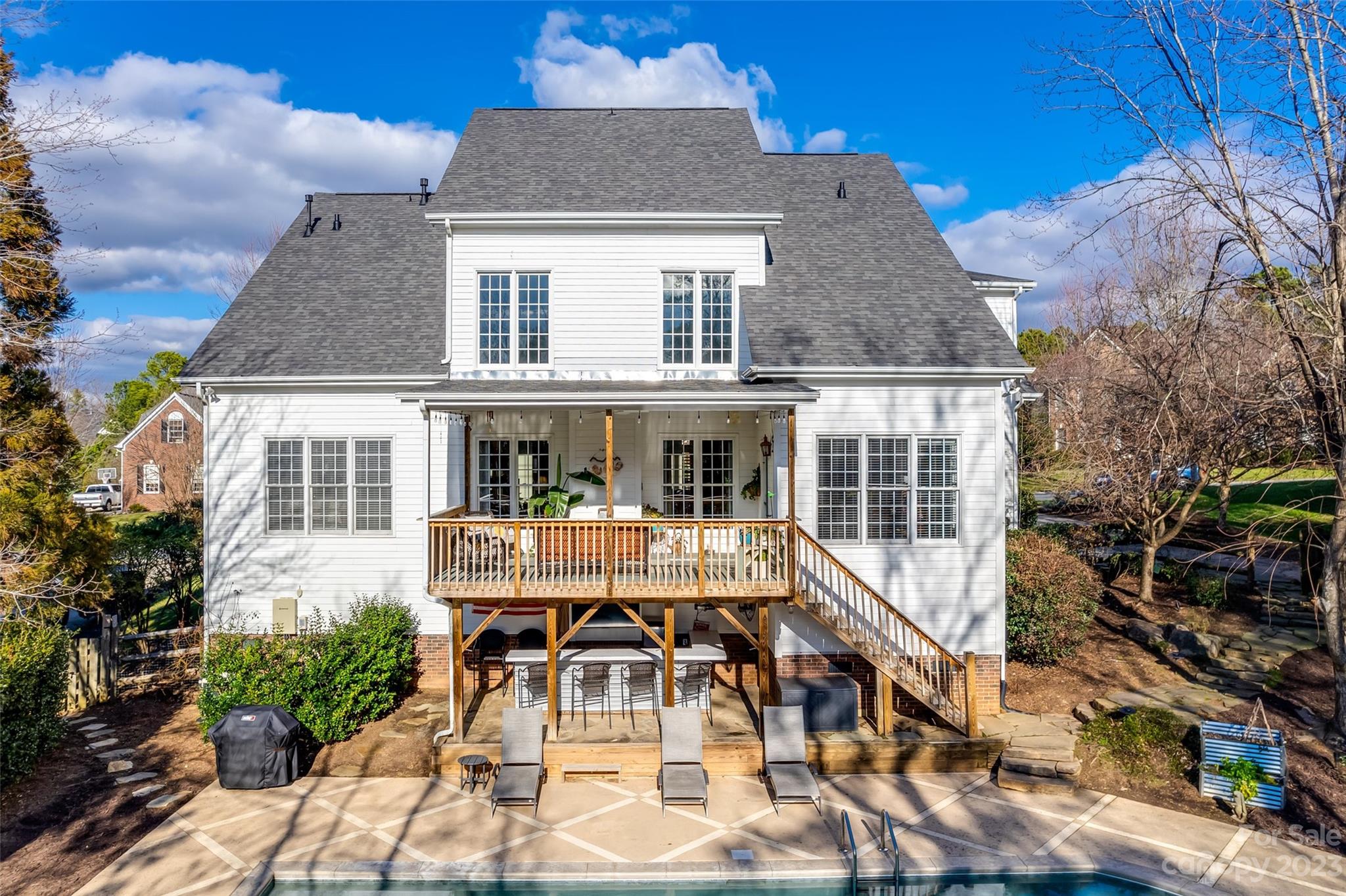 Lake Shore - Residential