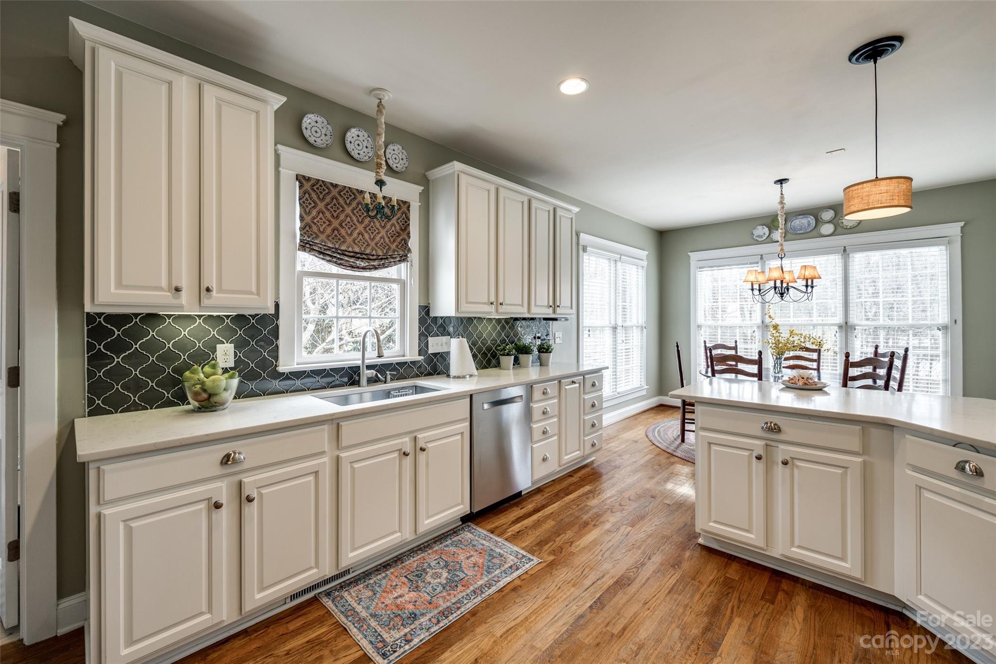 Lake Shore - Residential