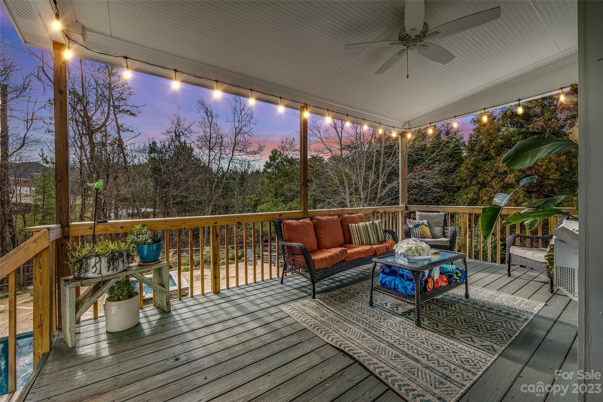 Lake Shore - Residential