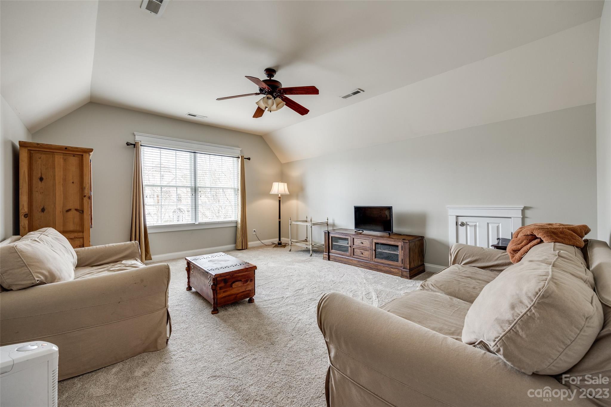 Lake Shore - Residential