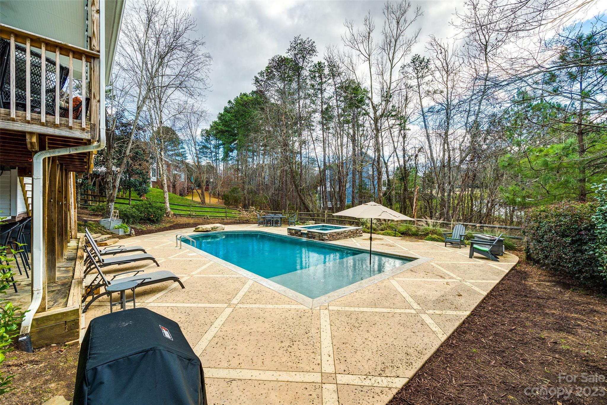 Lake Shore - Residential