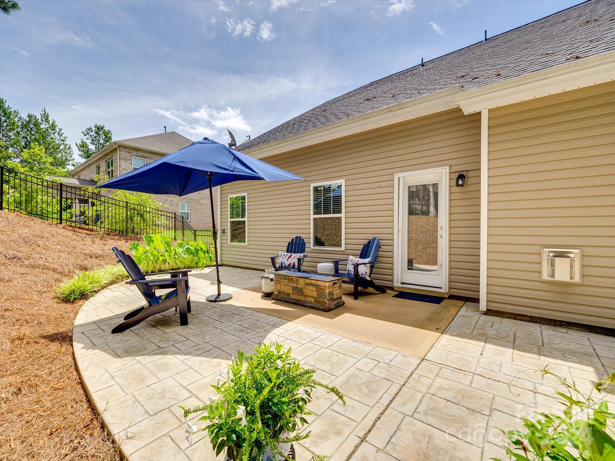 Stoneridge Lakes - Residential