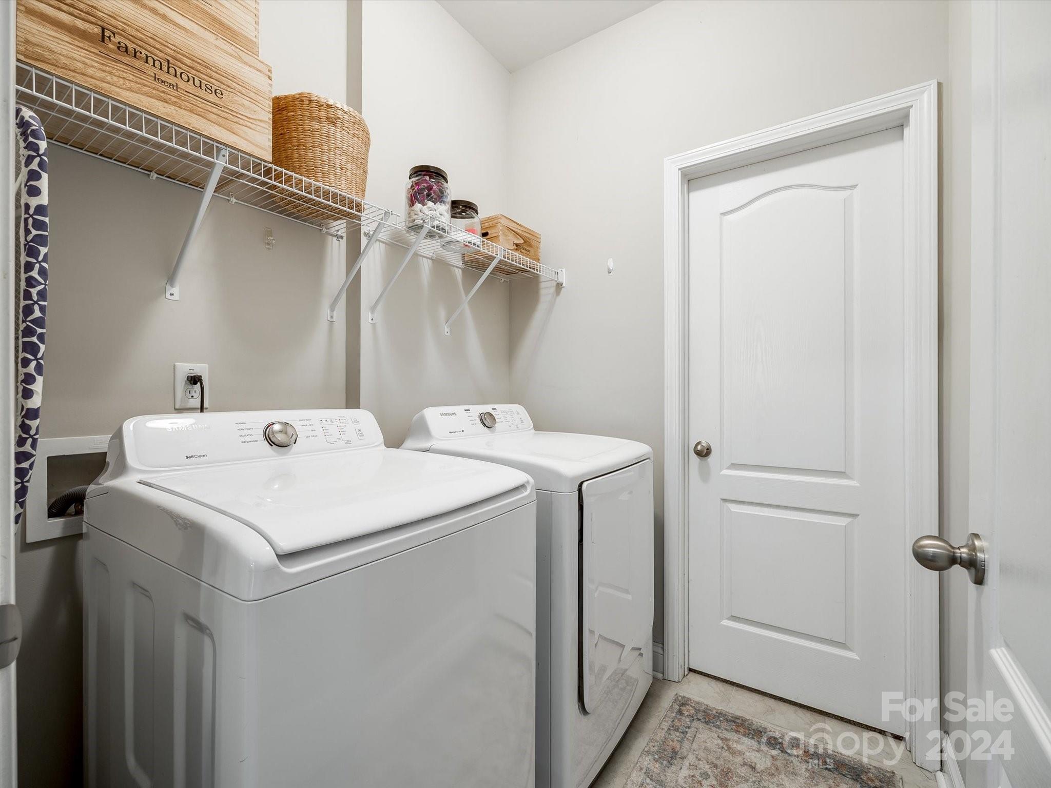 Stoneridge Lakes - Residential