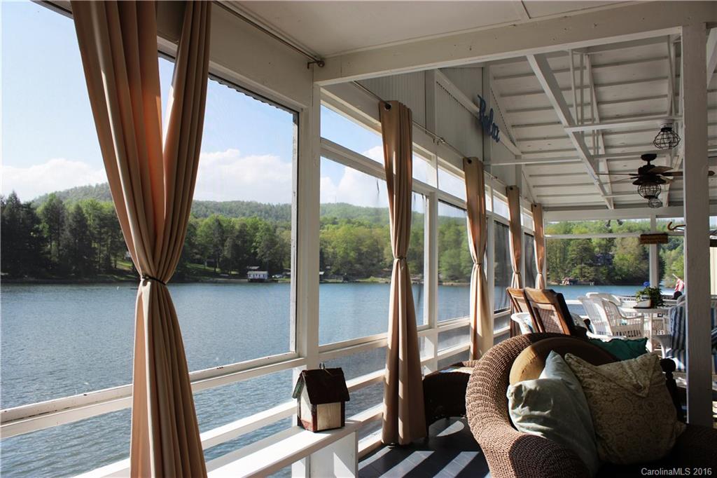 Lake Summit - Residential