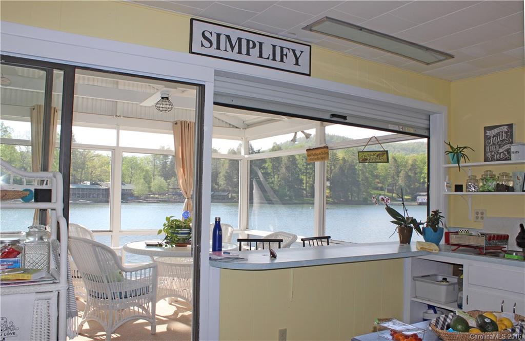 Lake Summit - Residential