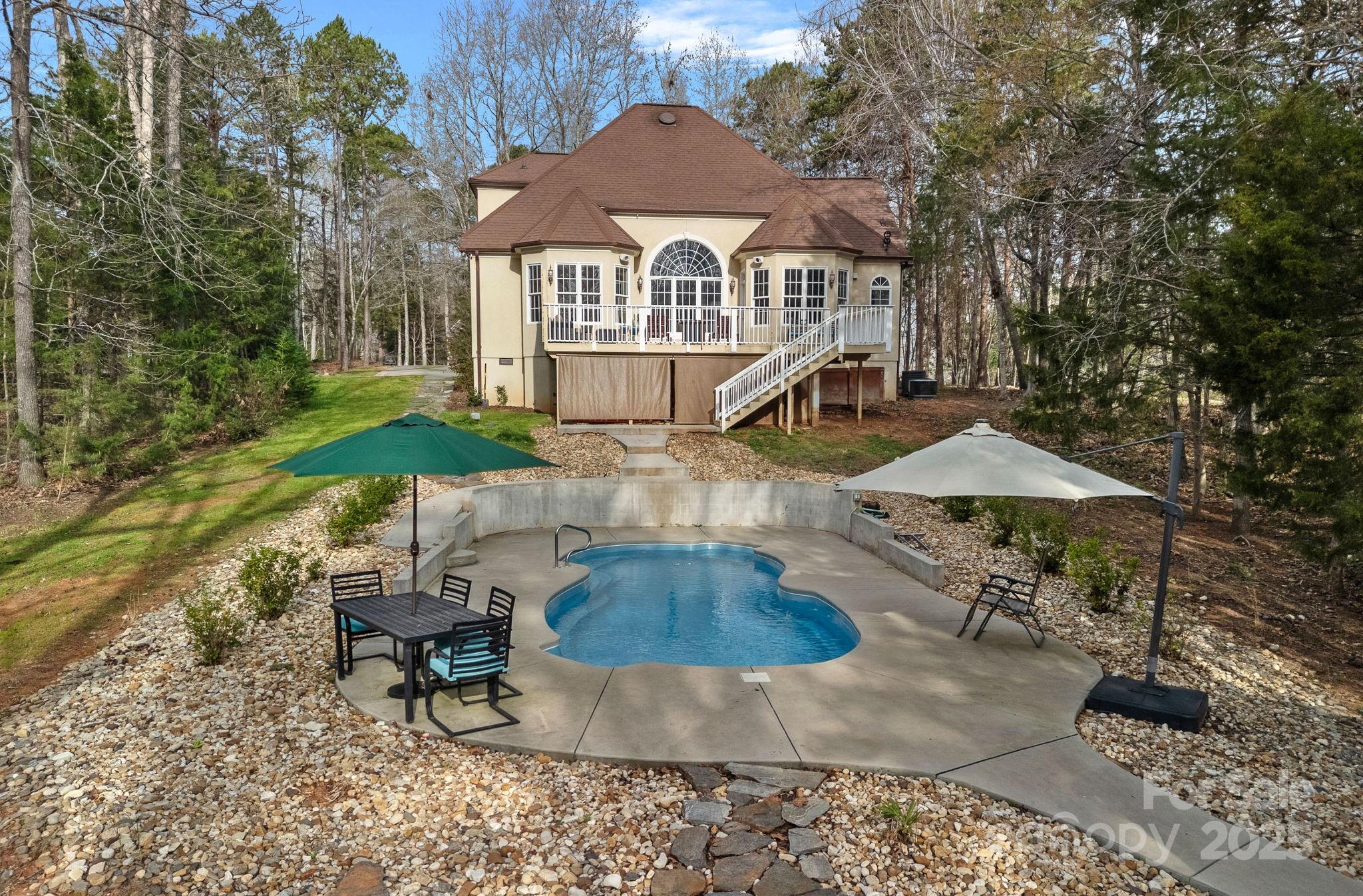 1426 Doe Ridge Lane