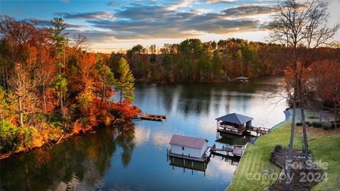 A home in Hickory