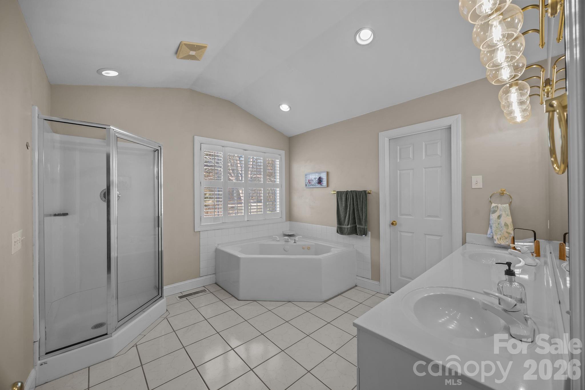 Country Club Hills - Residential