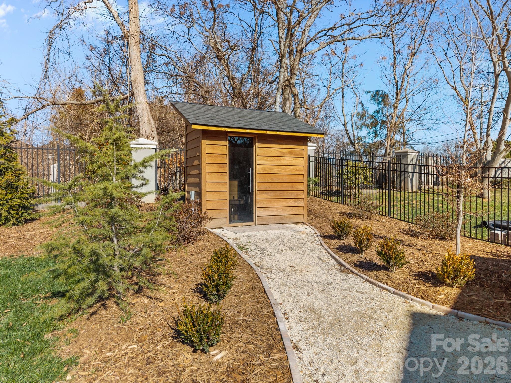 Country Club Hills - Residential