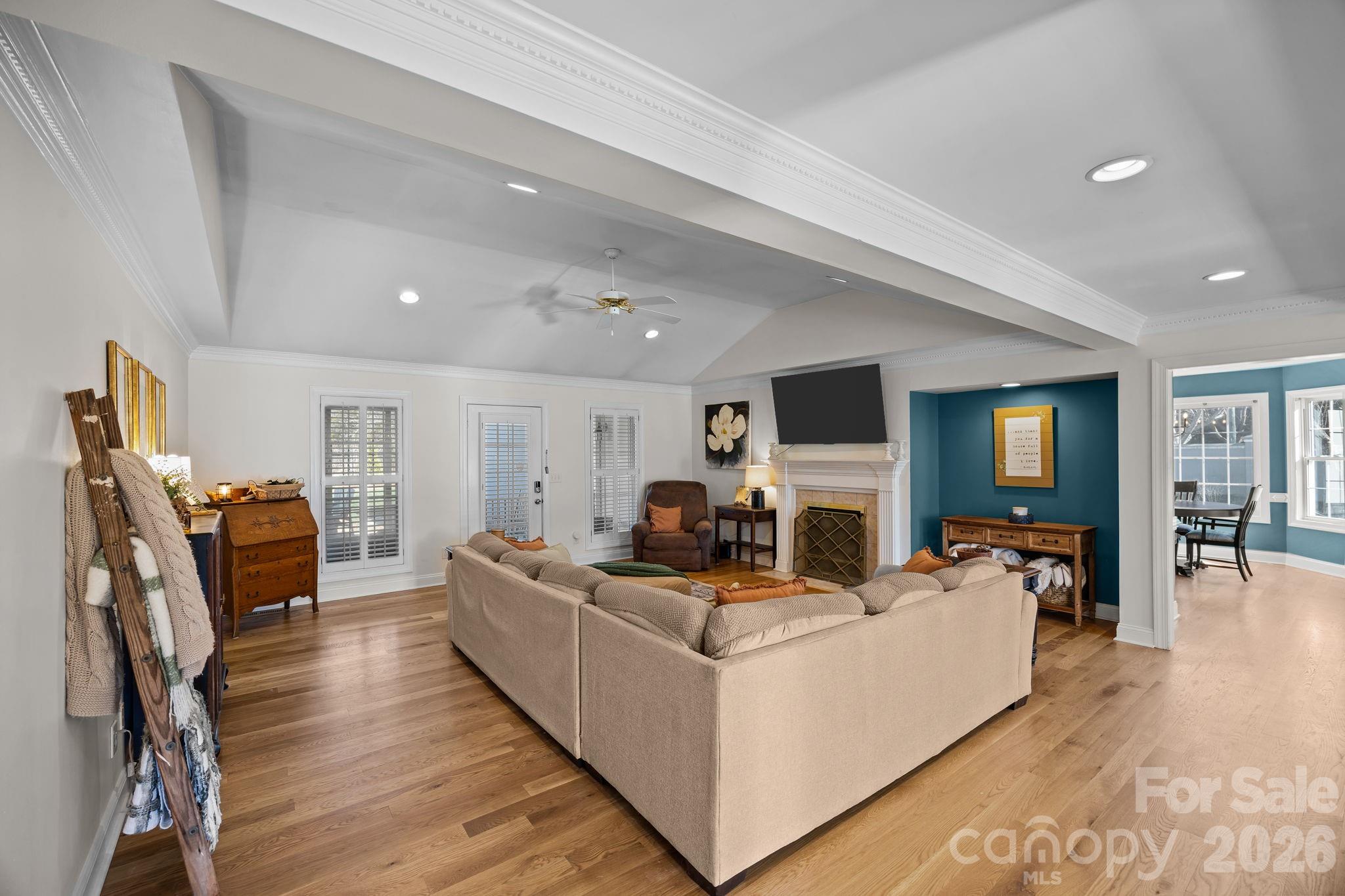 Country Club Hills - Residential