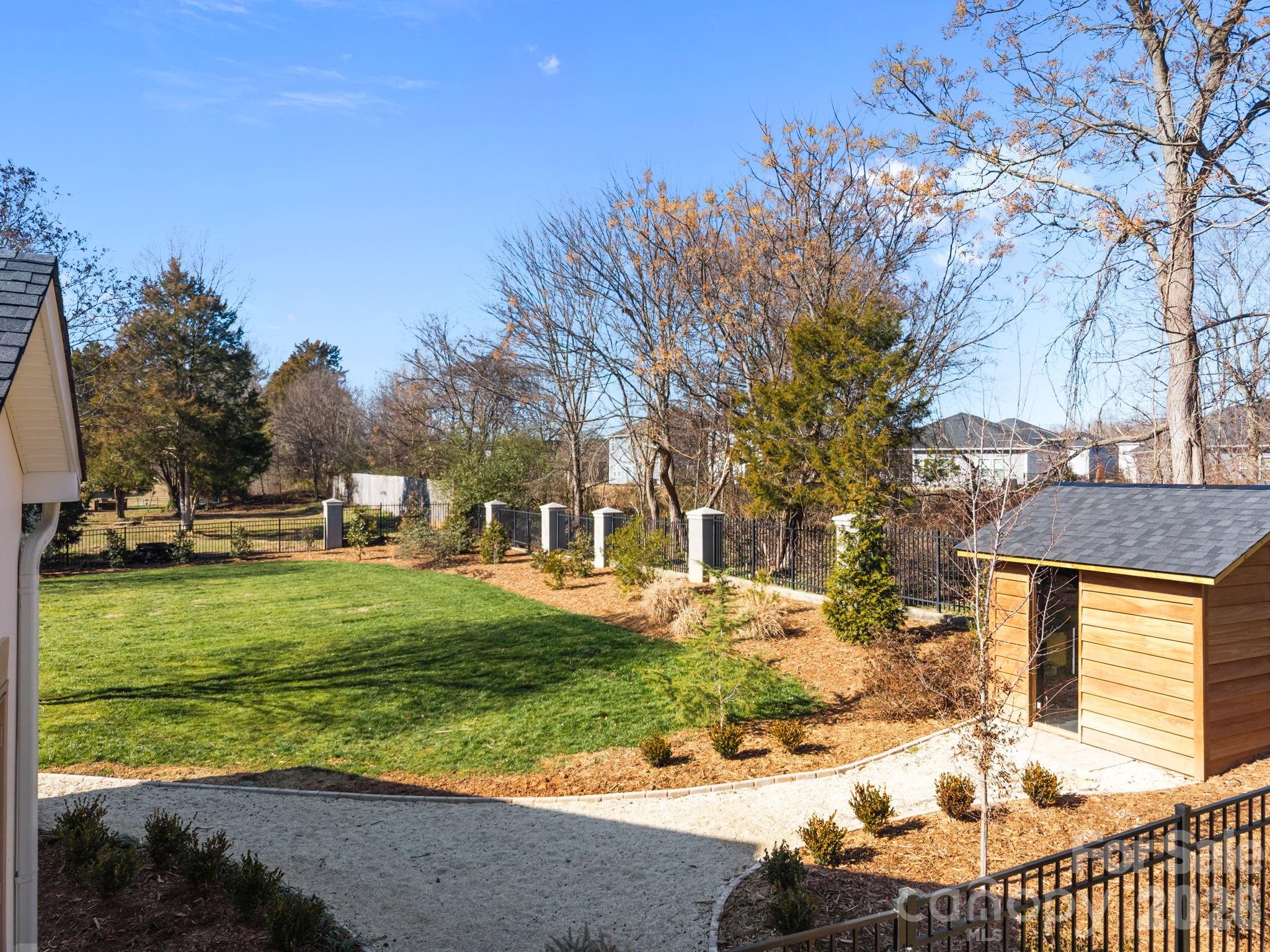 Country Club Hills - Residential