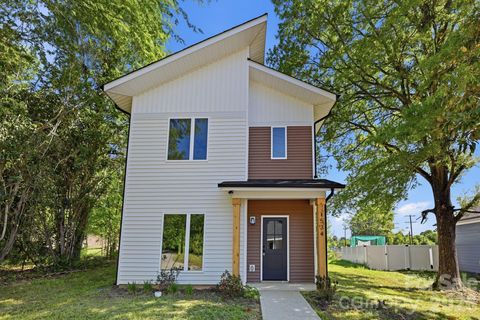 Photo of 1534 W Horah Street, Salisbury, NC 28144 (MLS # 4372093)