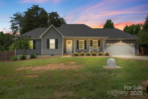 7627 Sarah Drive Denver NC 28037