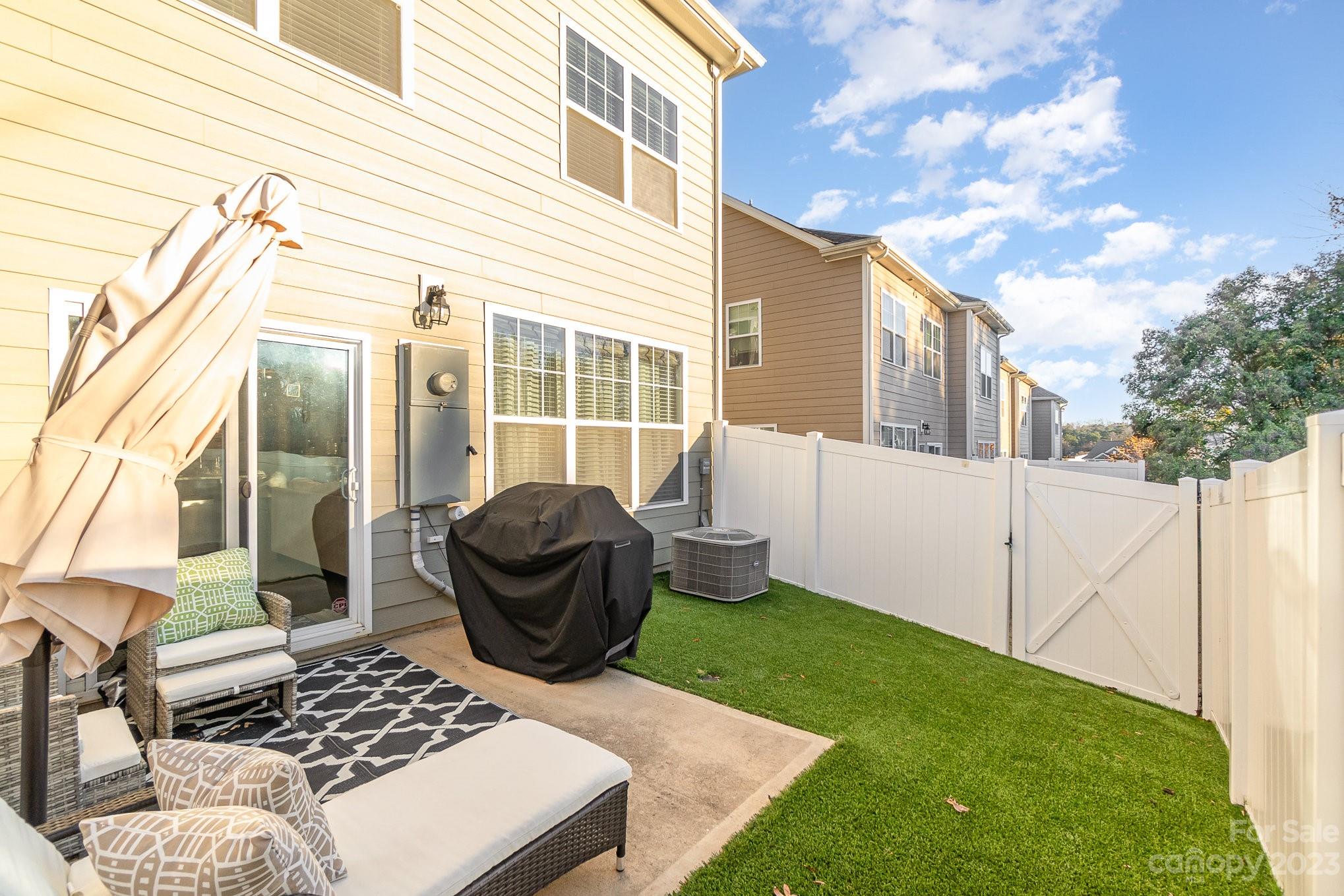 The Woods at Davis Lake - Residential