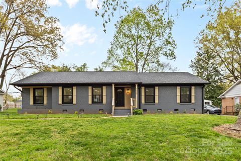 7009 Wrentree Drive Charlotte NC 28210