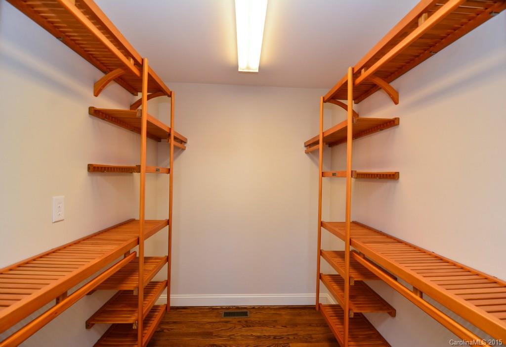 Country Club Estates - Residential