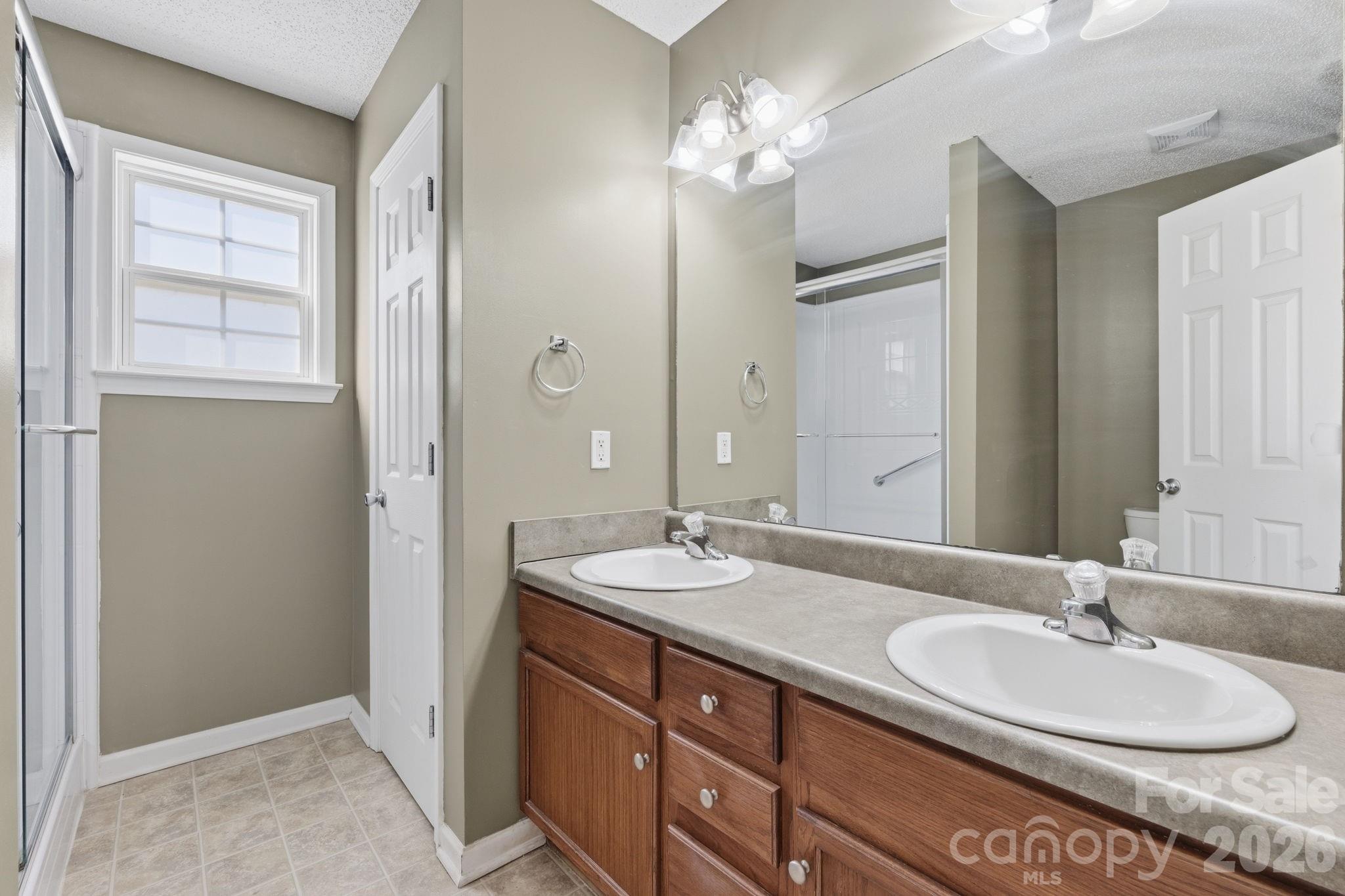 Hallmark Glen - Residential