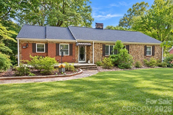 609 1ST AVE N, CONOVER, NC 28613 - Image e1659cded3ee11edfb95d078767db968/998430883