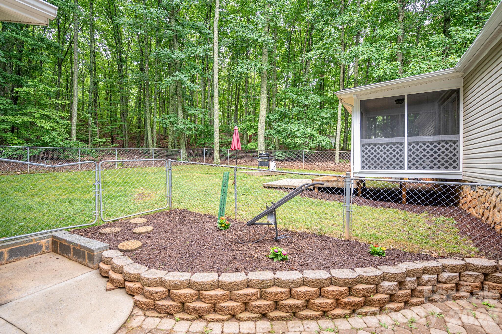 Mount Anderson - Residential