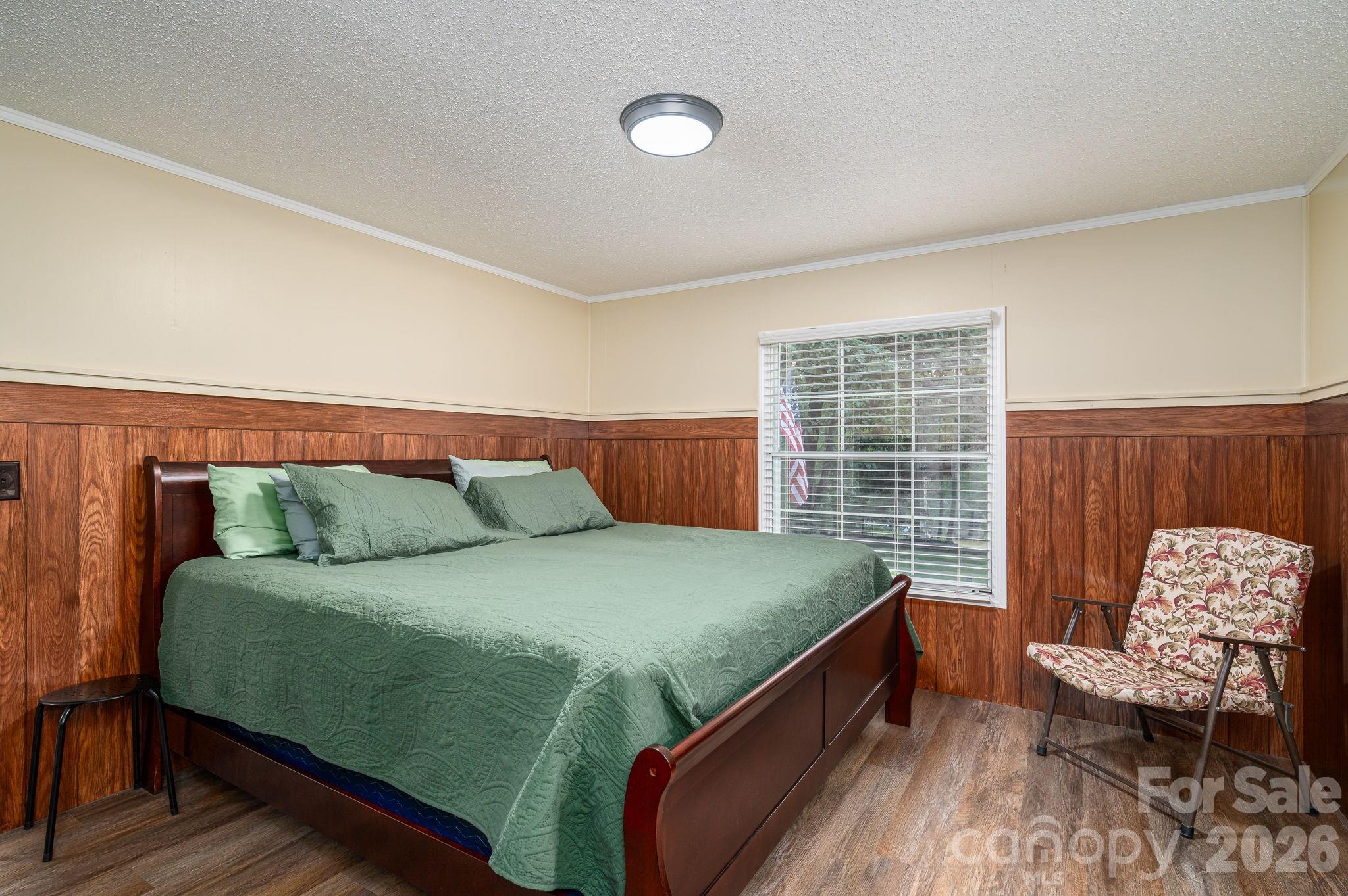 Mount Anderson - Residential