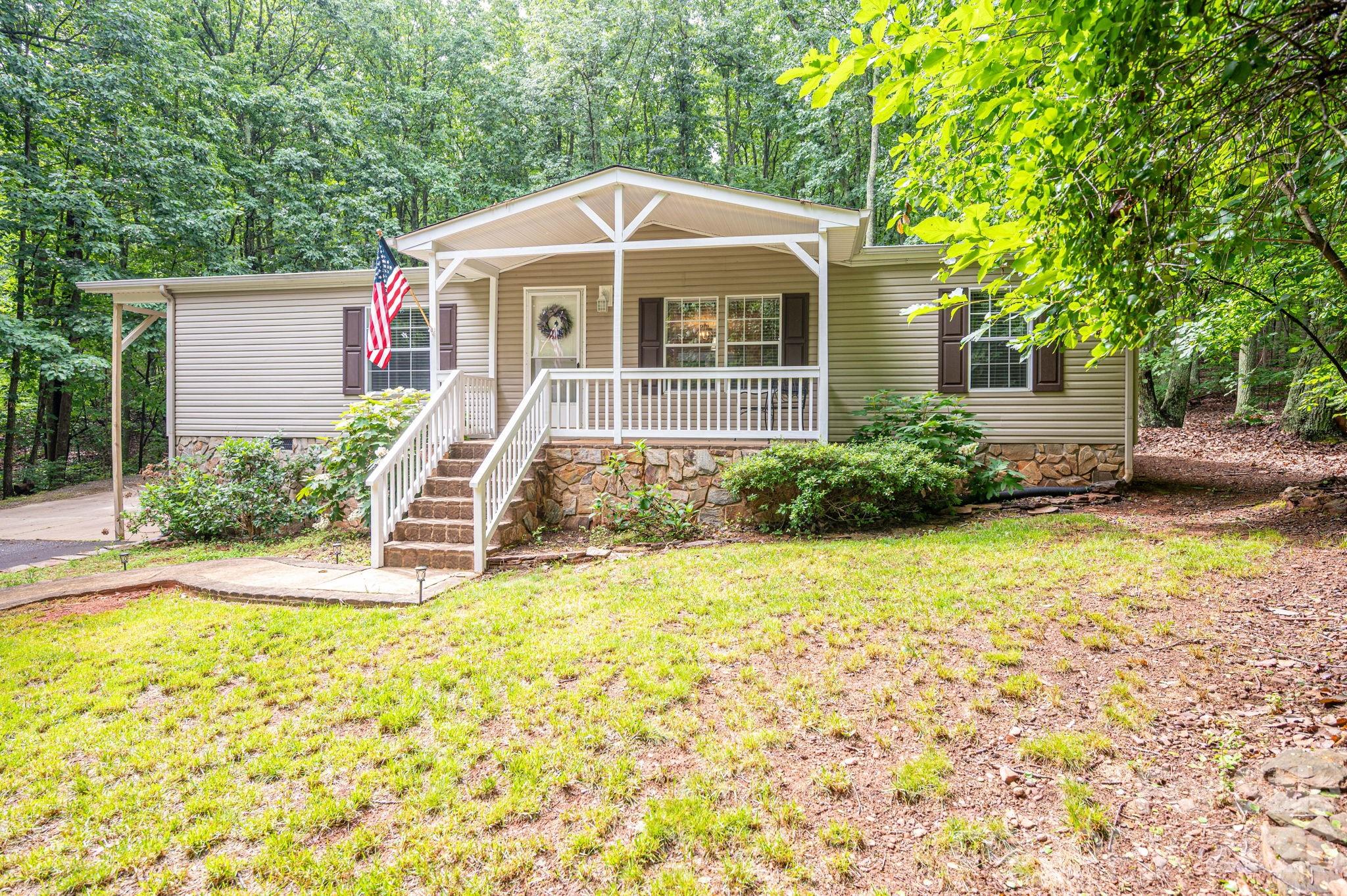 Mount Anderson - Residential