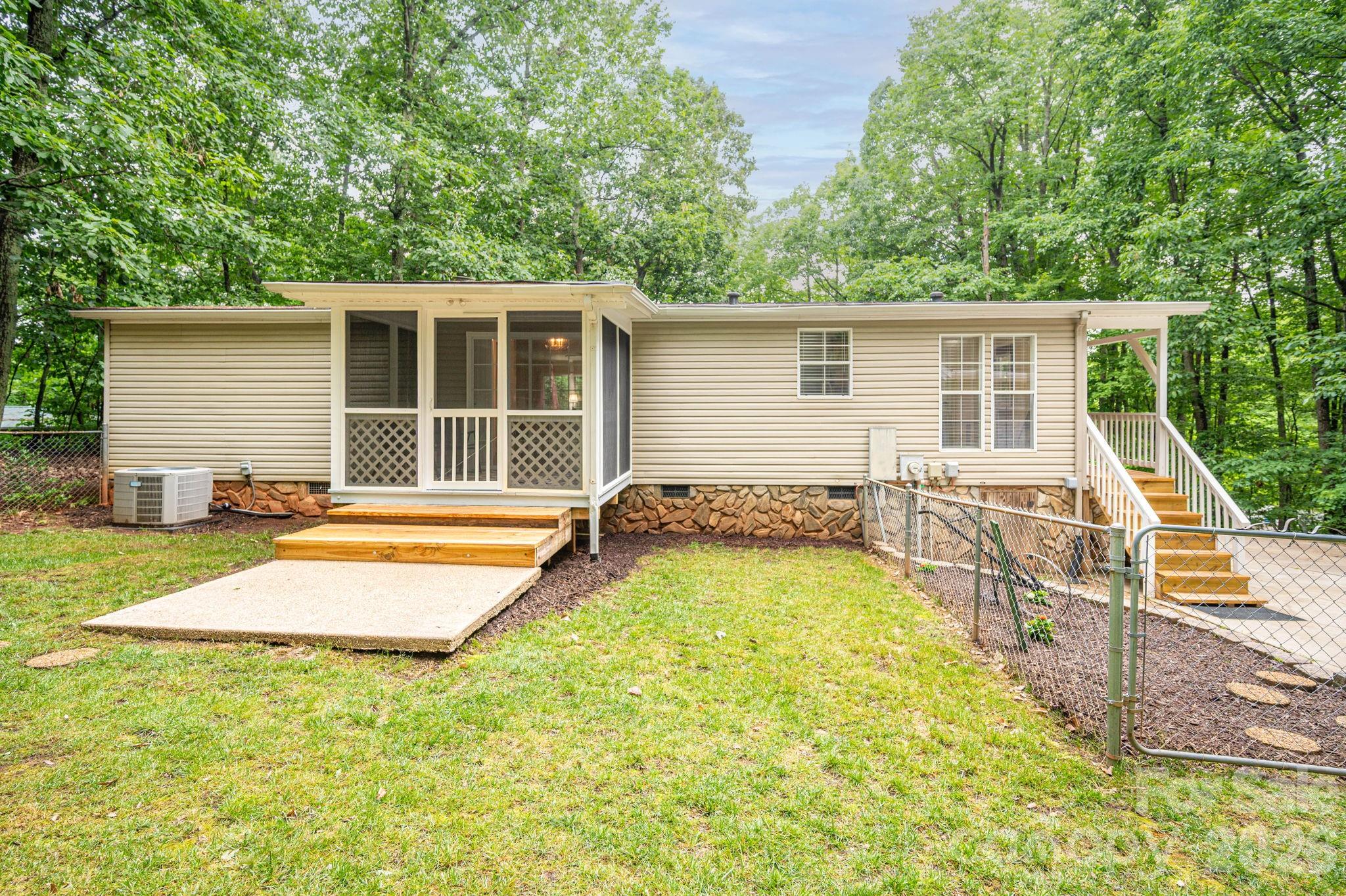 Mount Anderson - Residential