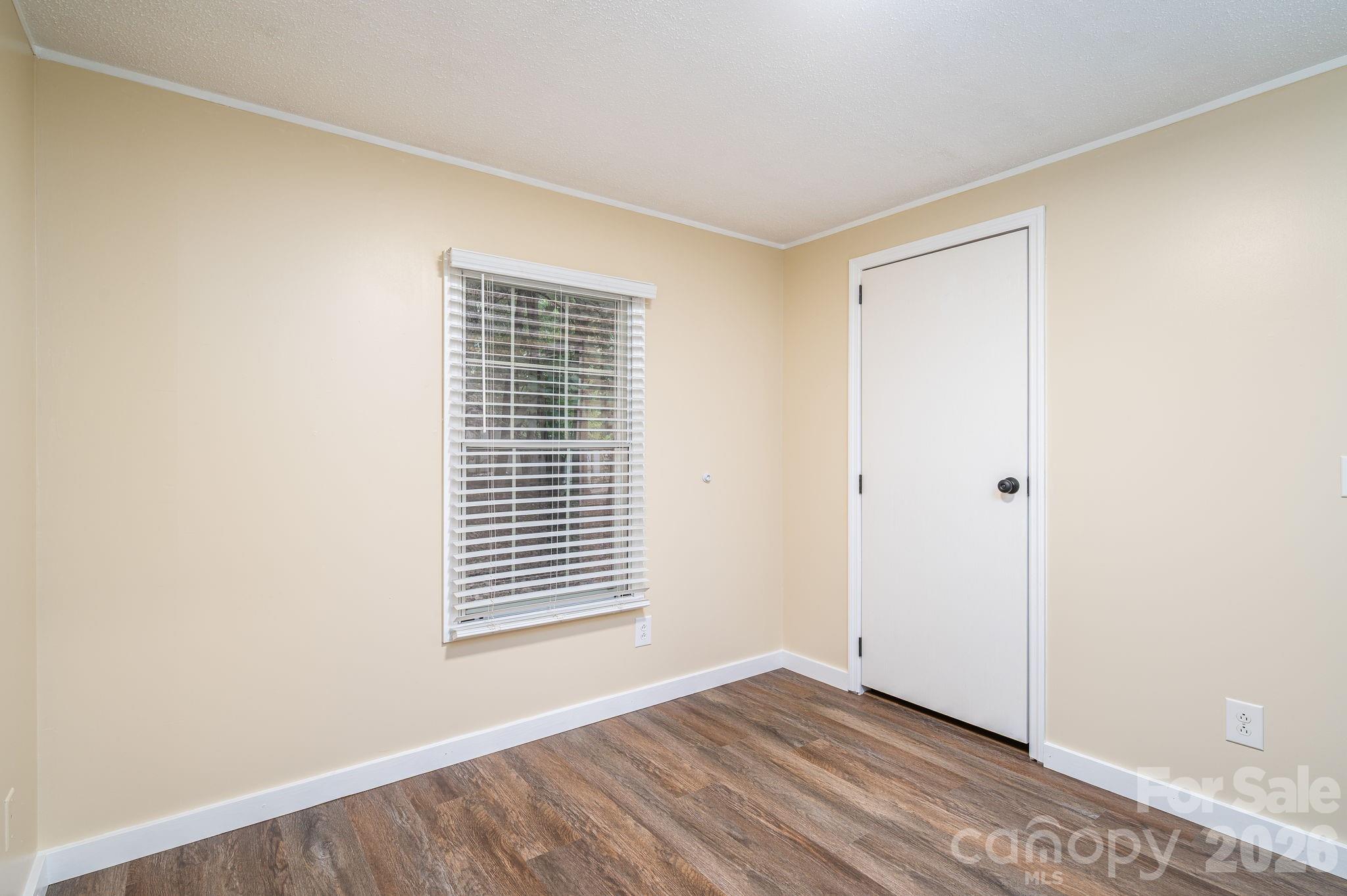 Mount Anderson - Residential