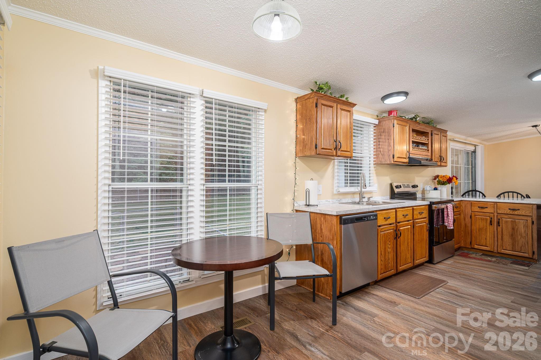 Mount Anderson - Residential