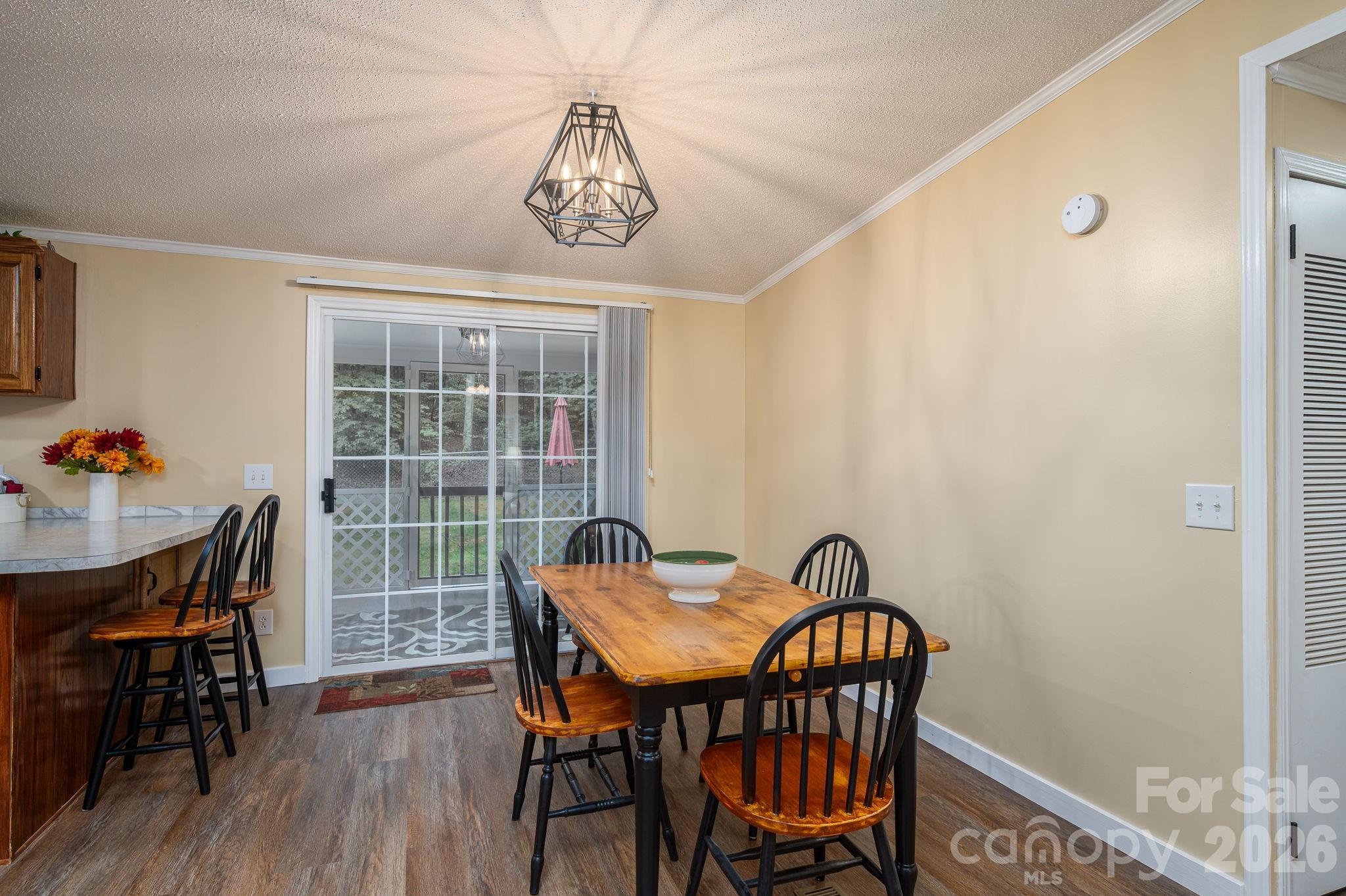 Mount Anderson - Residential