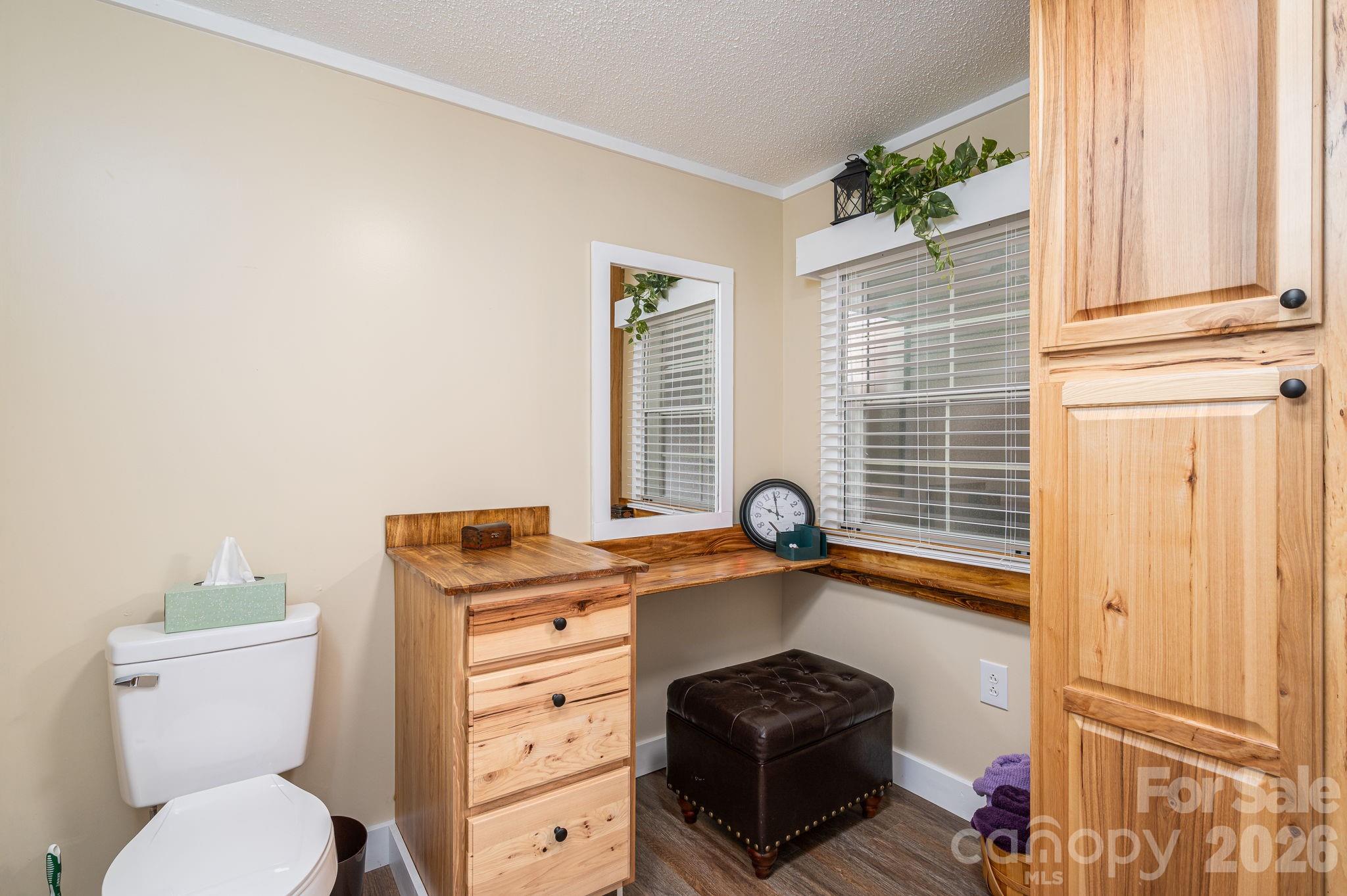 Mount Anderson - Residential